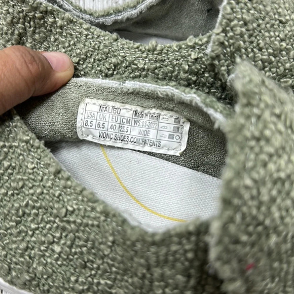 Vionic Malibu Women's Slip-on Comfort Shoe Army Green Boucle Size 8.5 - Picture 4 of 11